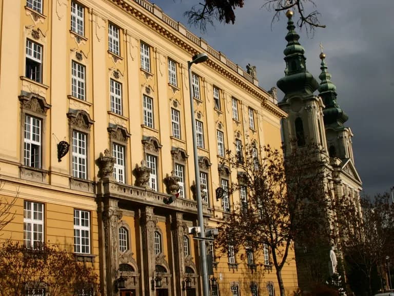 Tankönyvosztás
